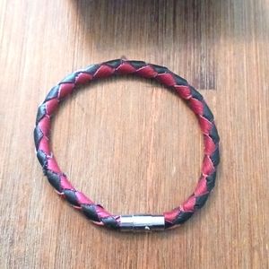 Mens leather braclet